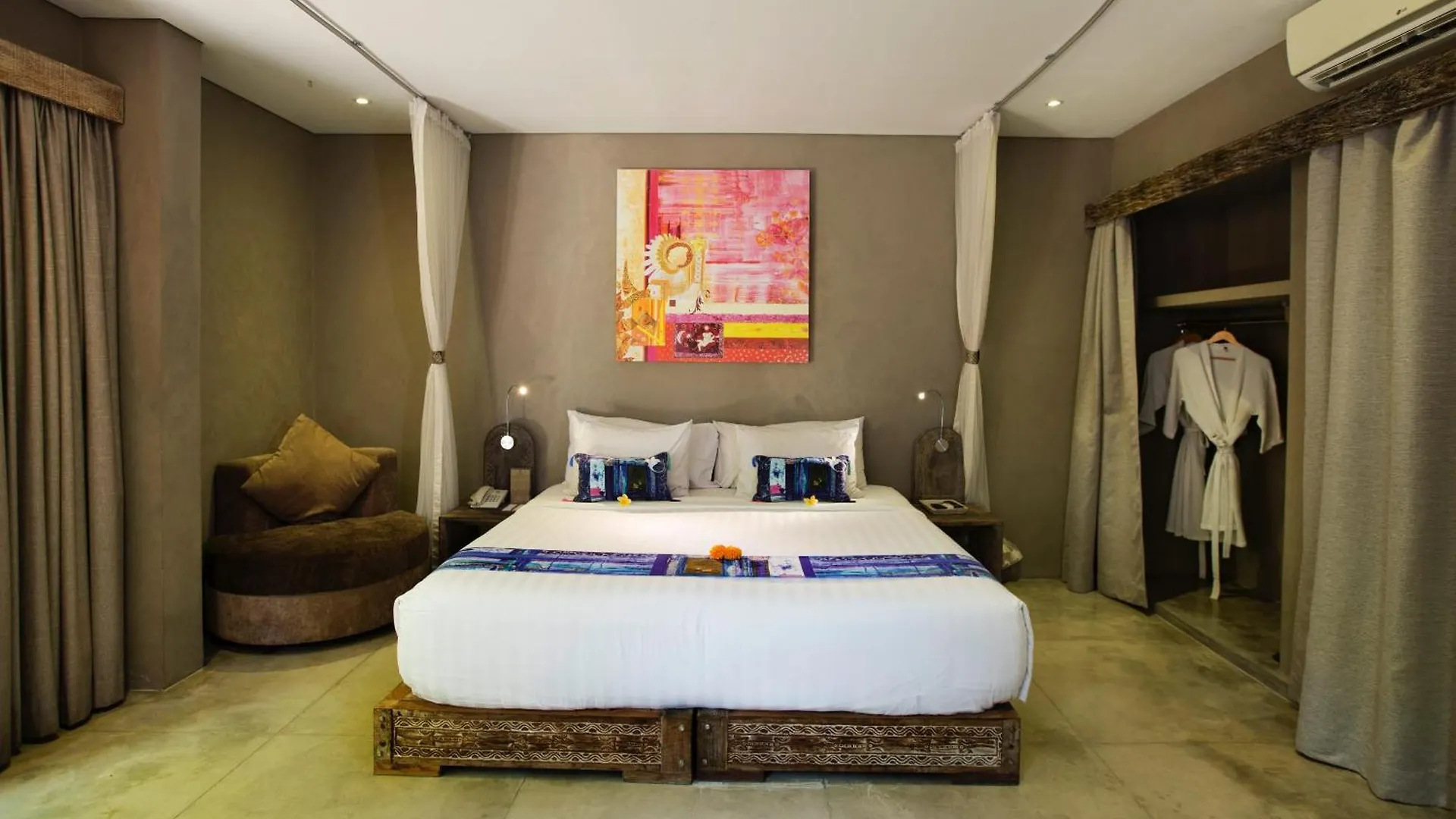 **** Resort Blue Karma Dijiwa Seminyak Hotel Indonesia